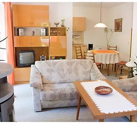 Ferienwohnungen Pokoj Apartmán *
